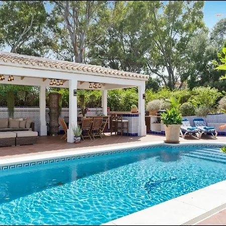 Unique Calahonda Villa *